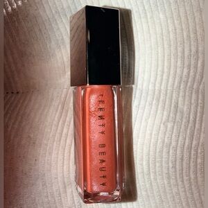 Fenty Beauty Gloss Bomb